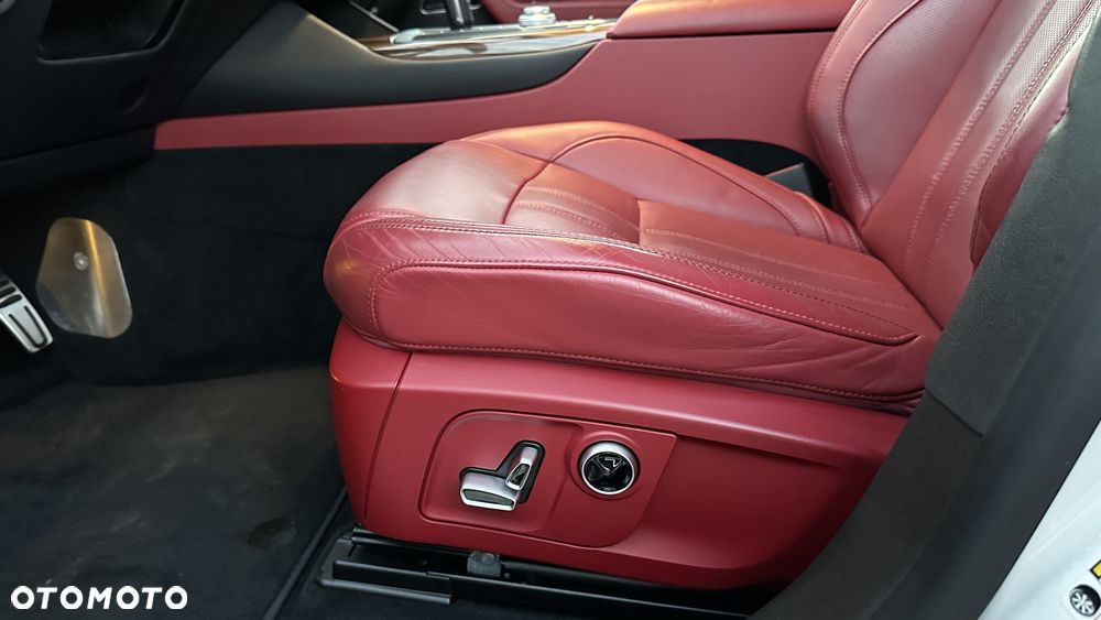 Maserati Levante Q4 Executive - 32