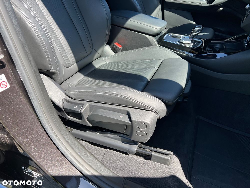 BMW X3 xDrive20d mHEV sport - 26