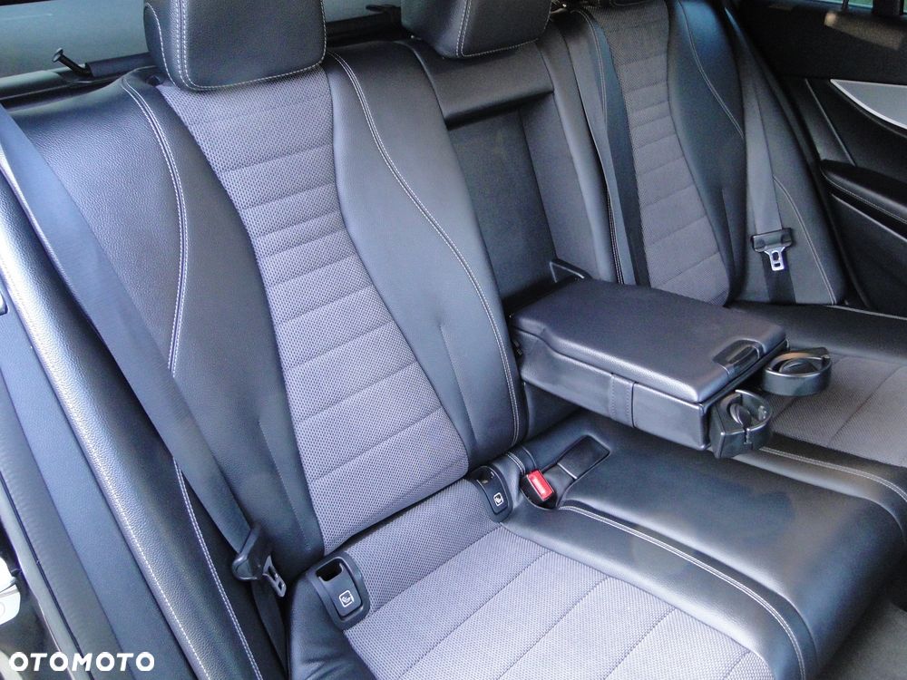 Mercedes-Benz Klasa E 220 d 9G-TRONIC - 17