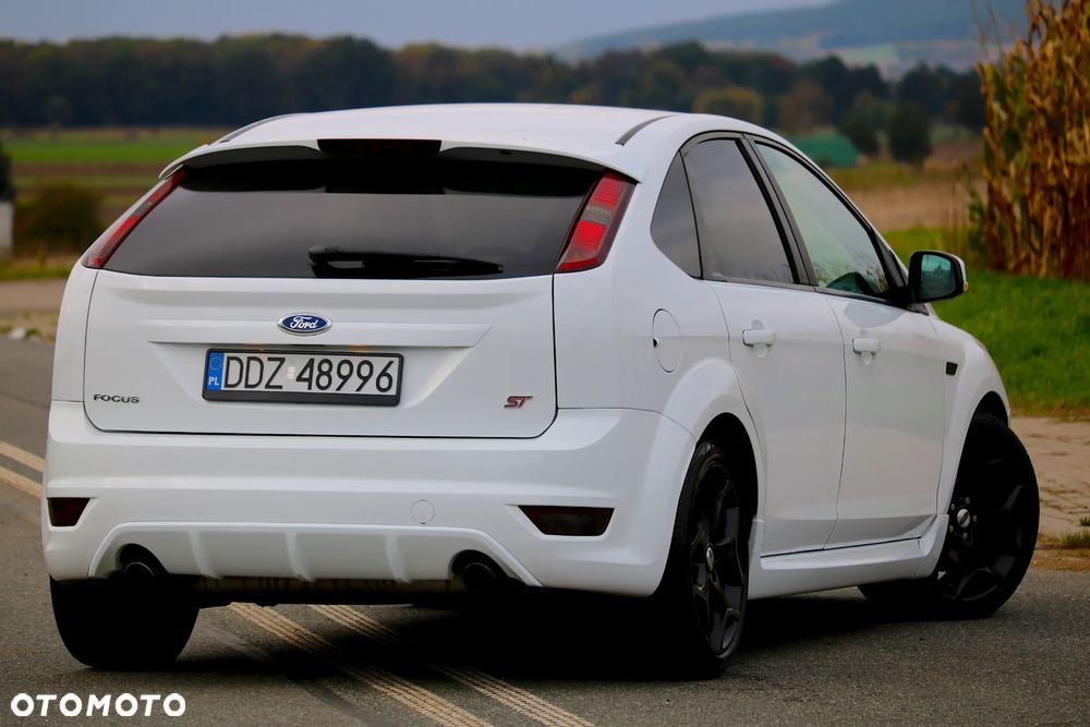 Ford Focus ST - 37