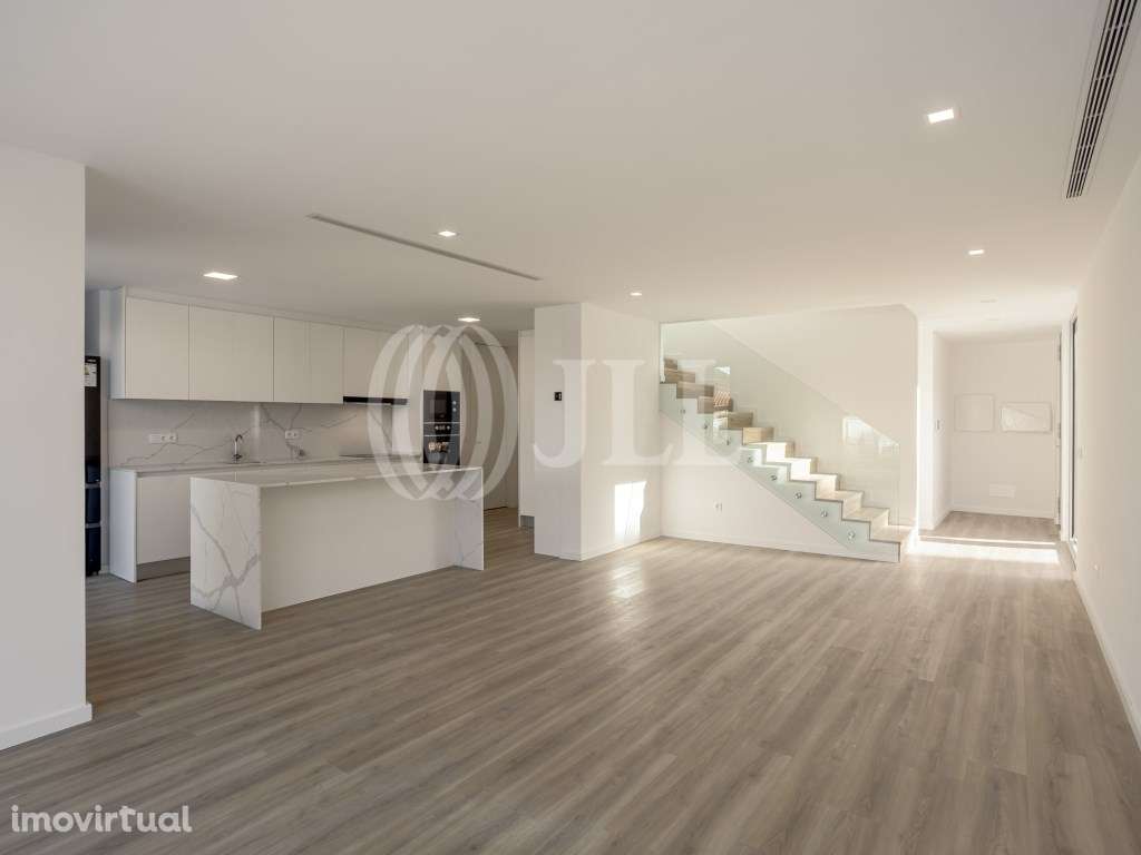 Moradia T4 com piscina, na Quinta da Bicuda, em Cascais - Grande imagem: 5/33