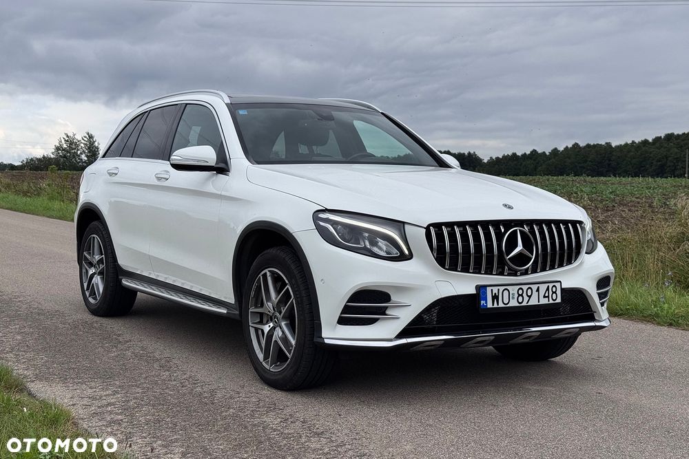 Mercedes-Benz GLC 300 4Matic 9G-TRONIC AMG Line - 1