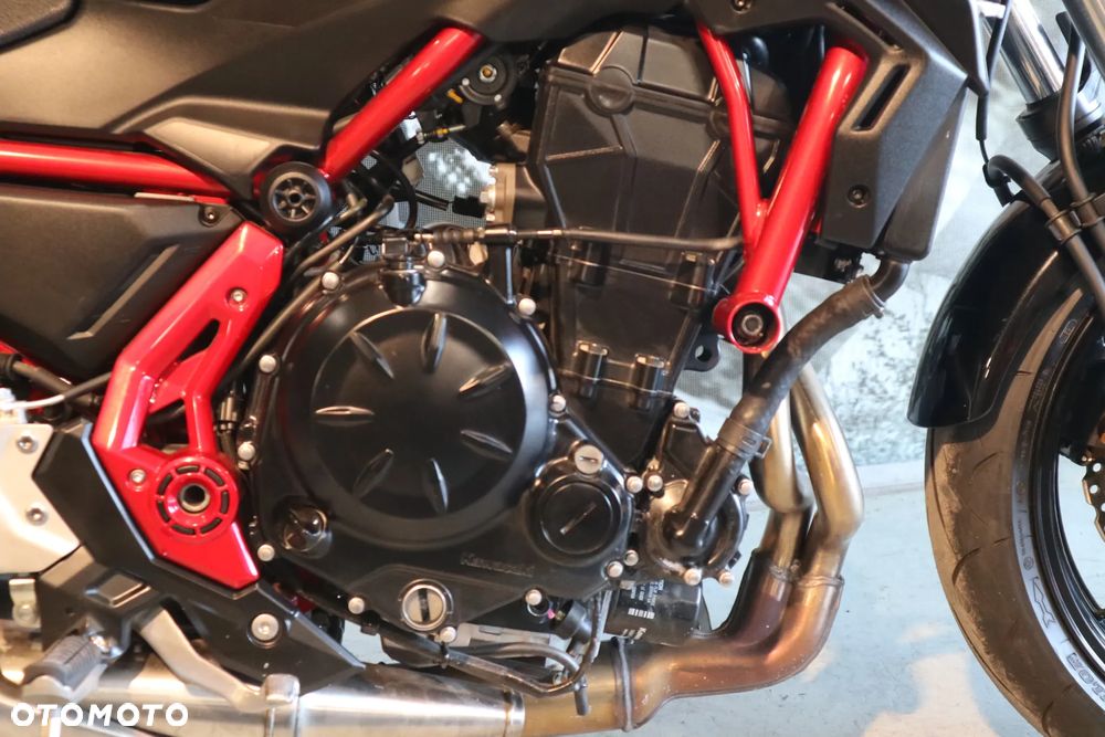 Kawasaki Z 650 - 21