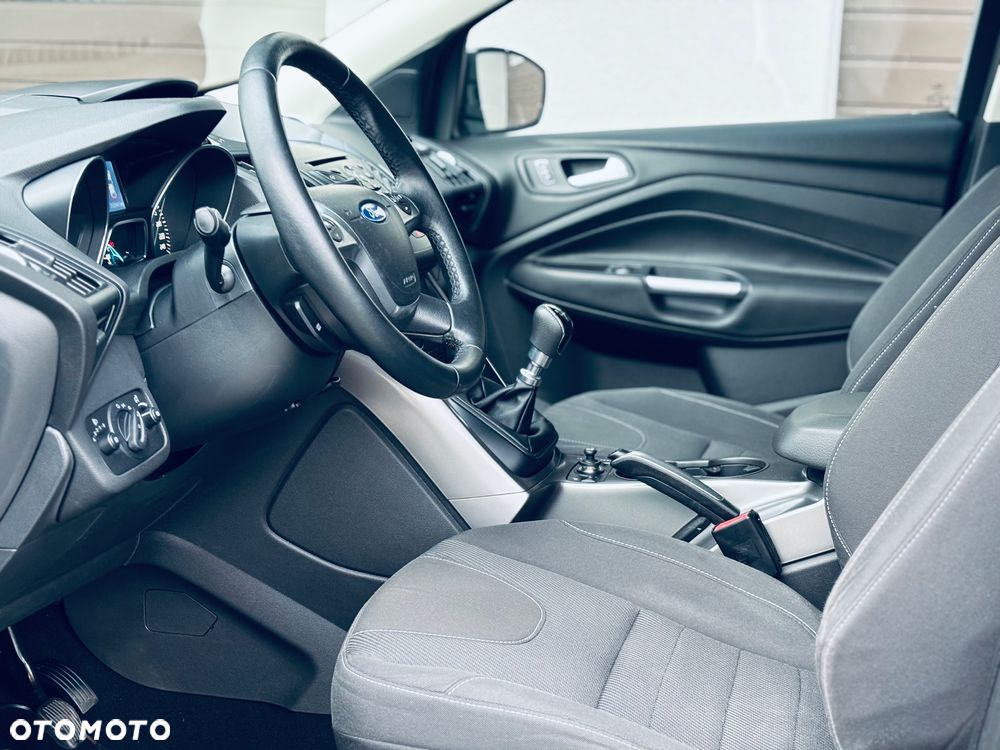 Ford Kuga - 9