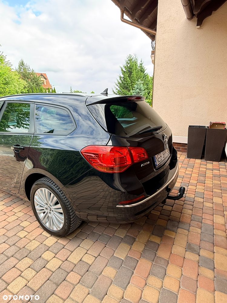 Opel Astra 1.4 Turbo Innovation - 11