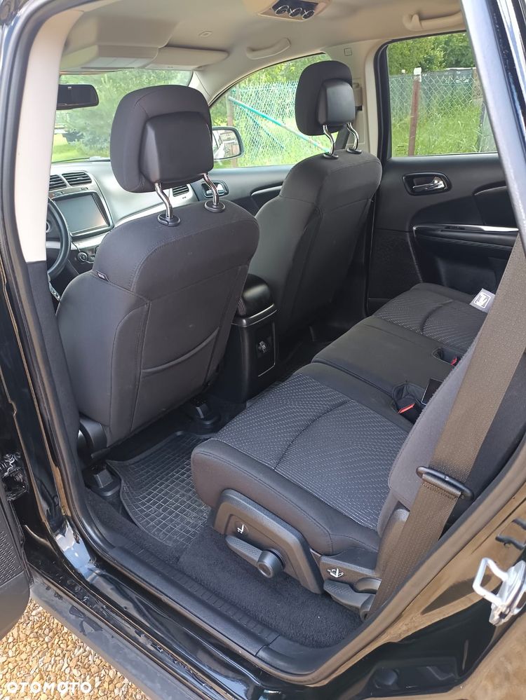 Dodge Journey - 10