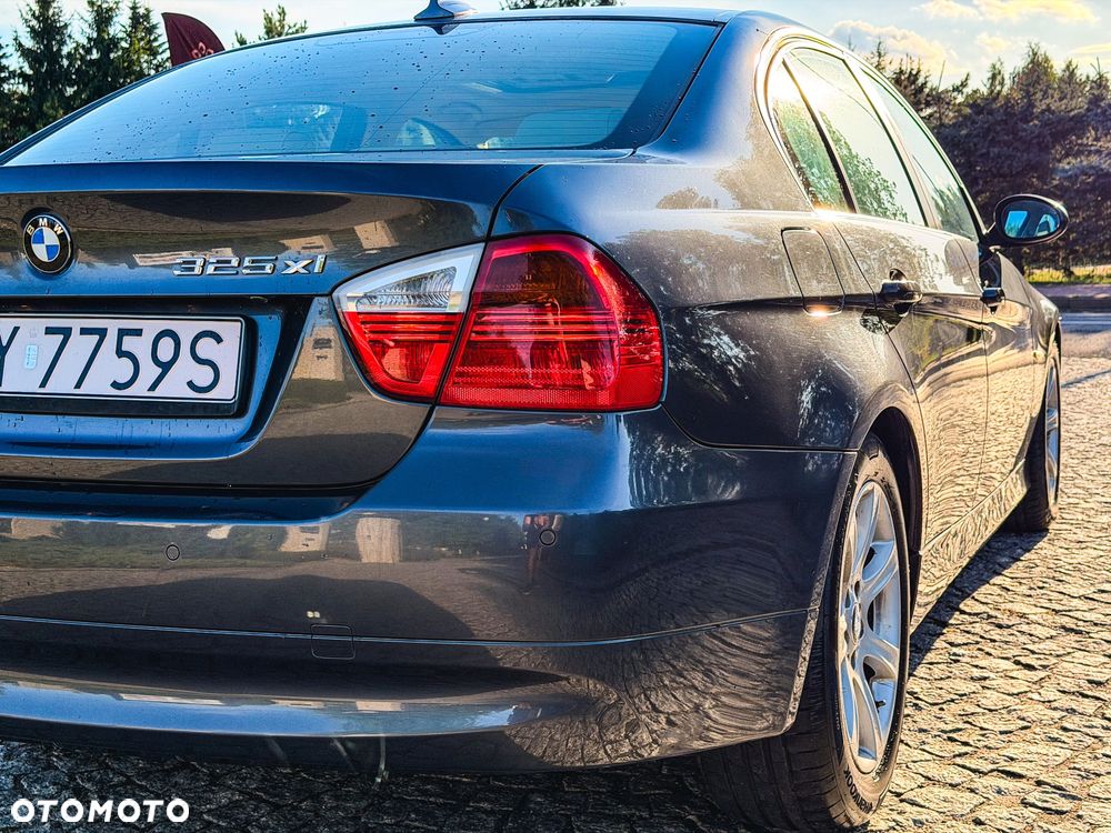 BMW Seria 3 325xi - 9