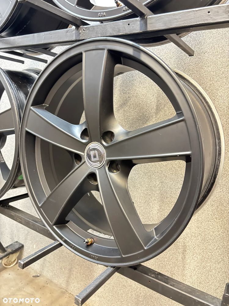 4 Felgi Alu. Toyota BZ4X, Tesla Model 3, Subaru Forester, Renault Kadjar, Arkana, Austral, Laguna, Mitsubishi Asx, Lexus Rz, Land Rover Freelander 18" - 16
