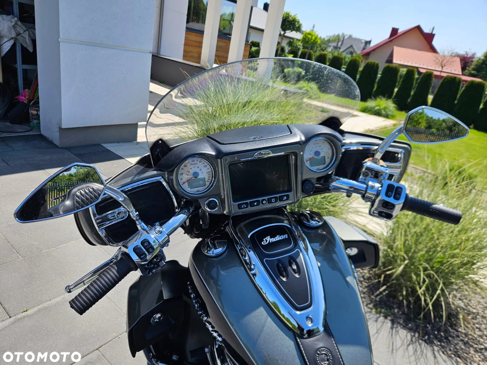 Indian Roadmaster - 12