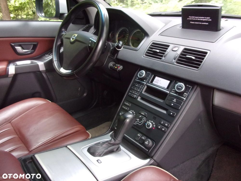 Volvo XC 90 D5 AWD Executive - 22