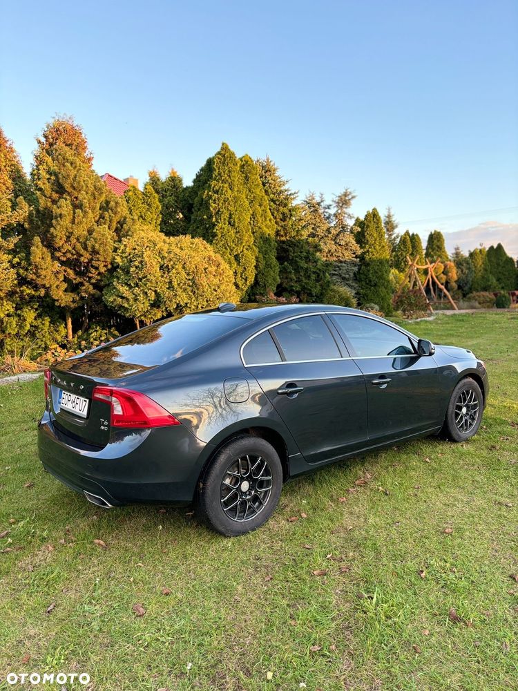 Volvo S60 T6 AWD Momentum - 8