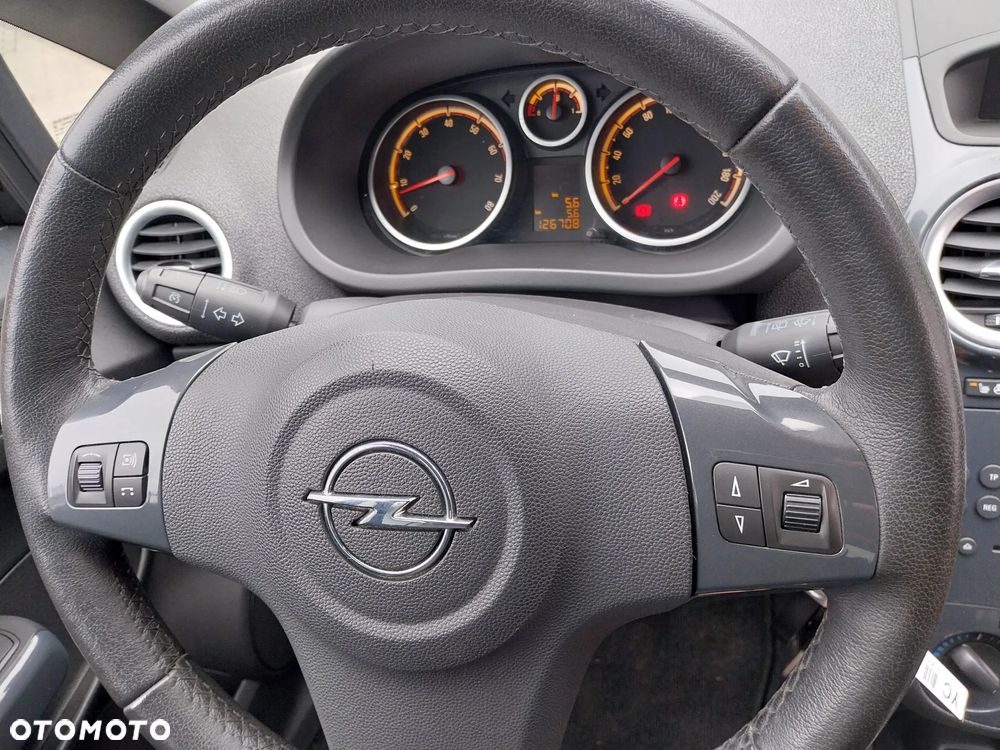 Opel Corsa 1.4 16V Cosmo - 23