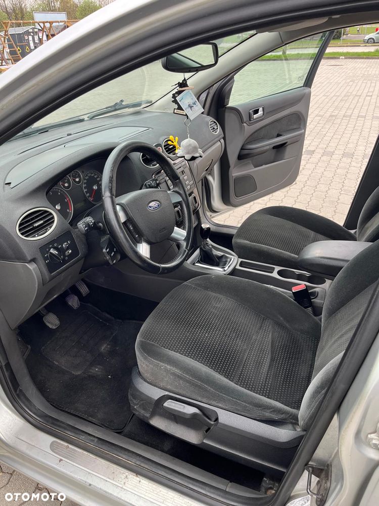Ford Focus 1.6 TDCi Ambiente - 13
