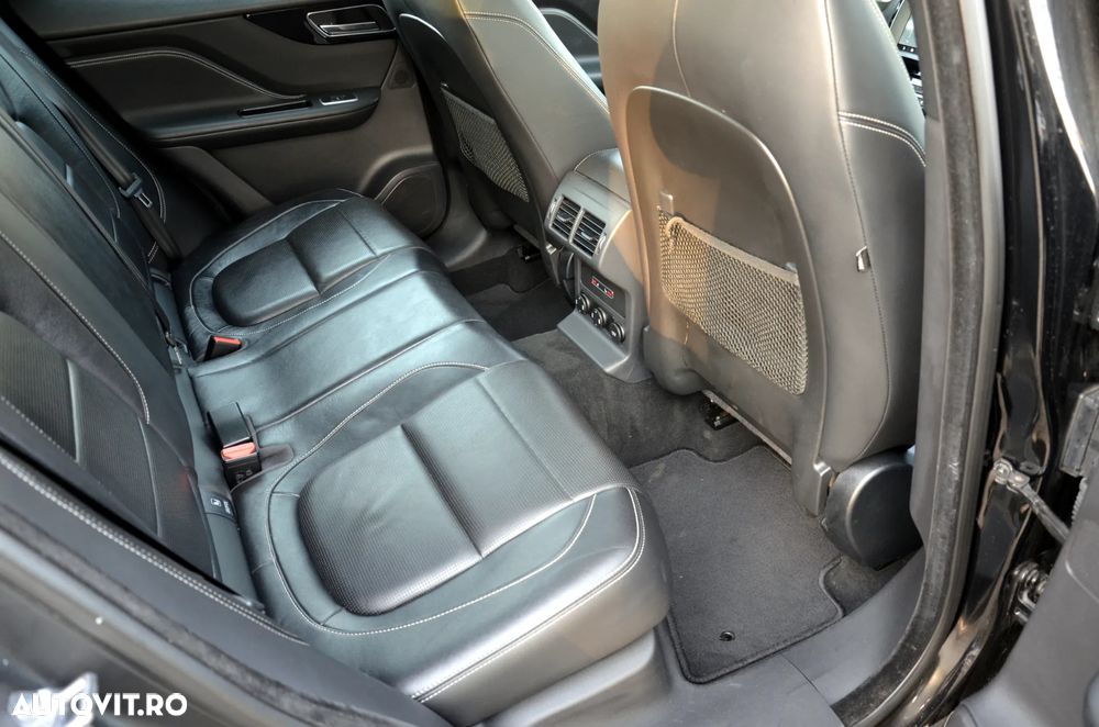 Jaguar F-Pace 20d AWD Aut. R-Sport - 14