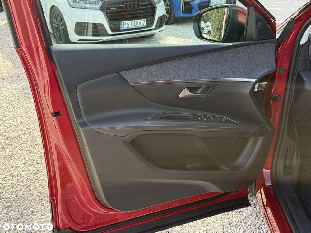 Peugeot 3008 1.2 PureTech Allure S&S EAT8 - 13