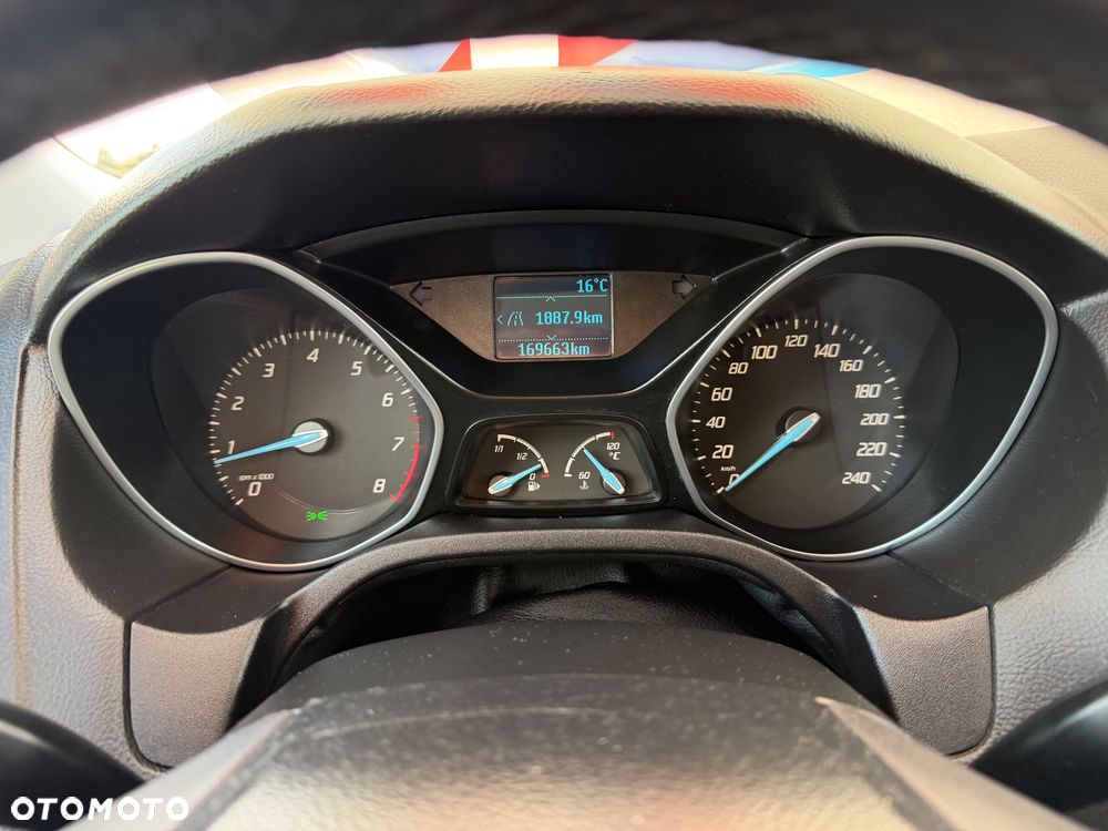 Ford Focus - 25