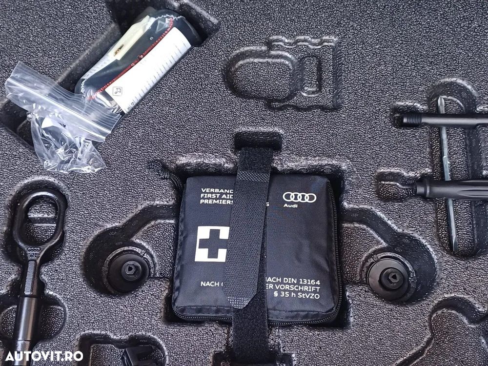Audi Q3 2.0 40 TFSI S tronic quattro - 8