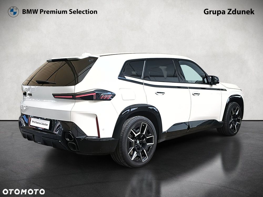 BMW XM - 5