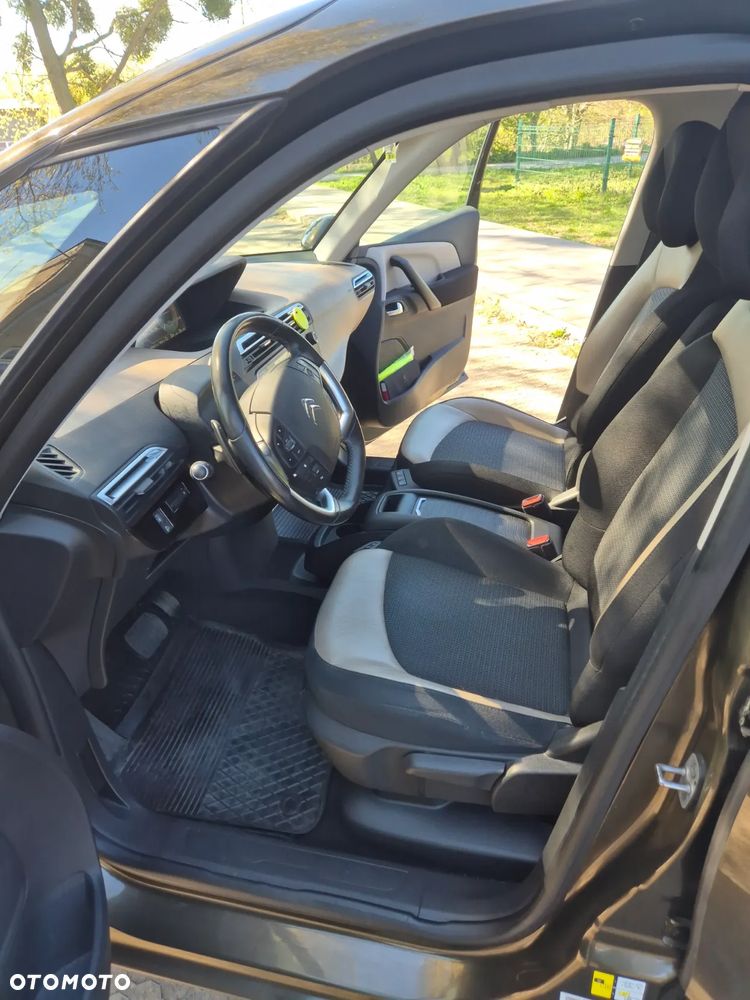 Citroën C4 Picasso e-HDi 115 ETG6 Exclusive - 10