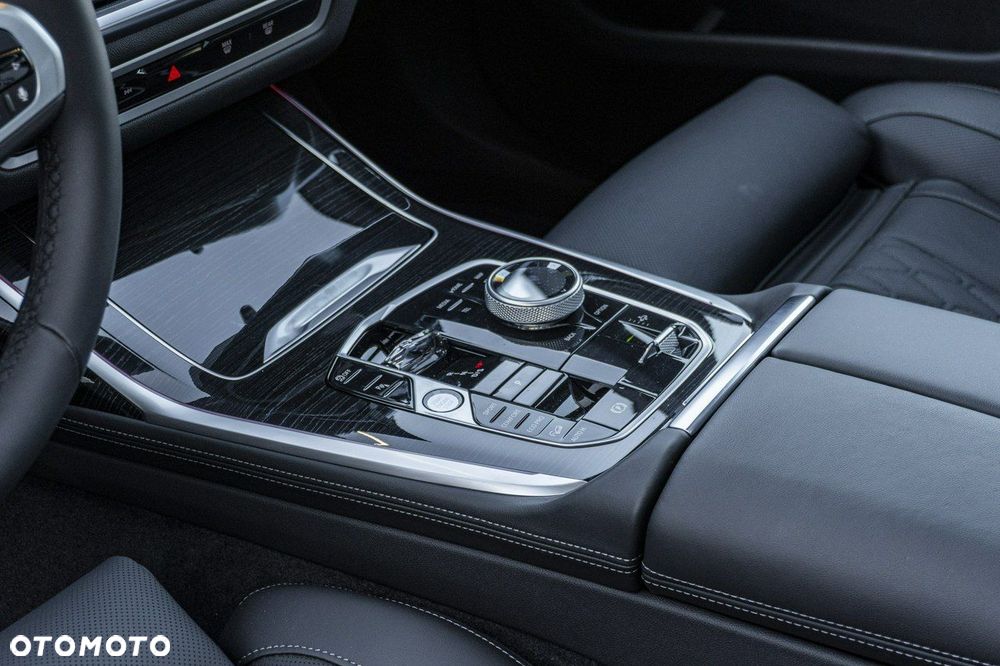 BMW X7 - 21