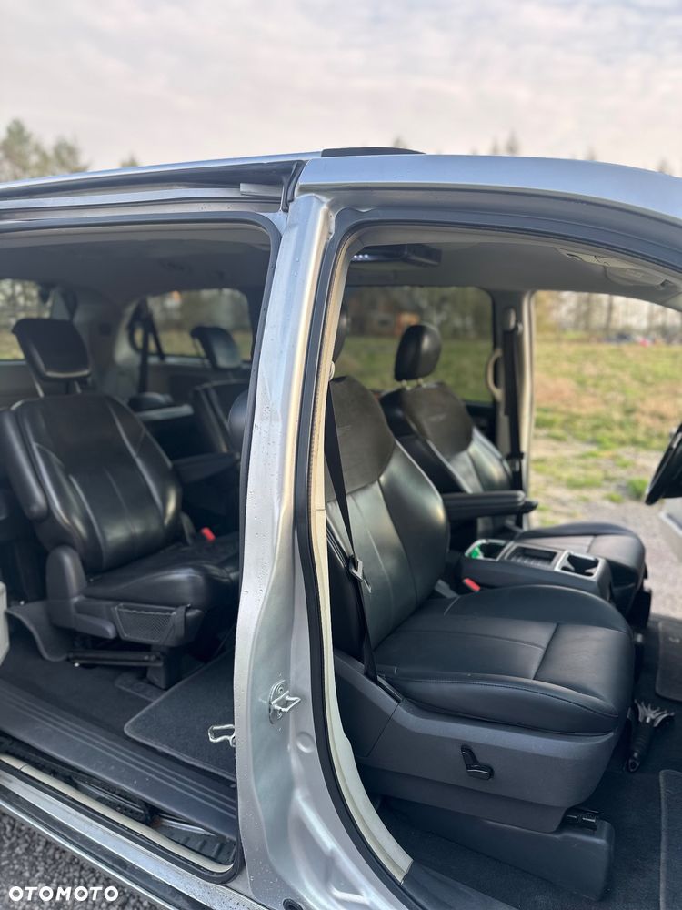 Chrysler Grand Voyager 2.8 CRD Limited - 18