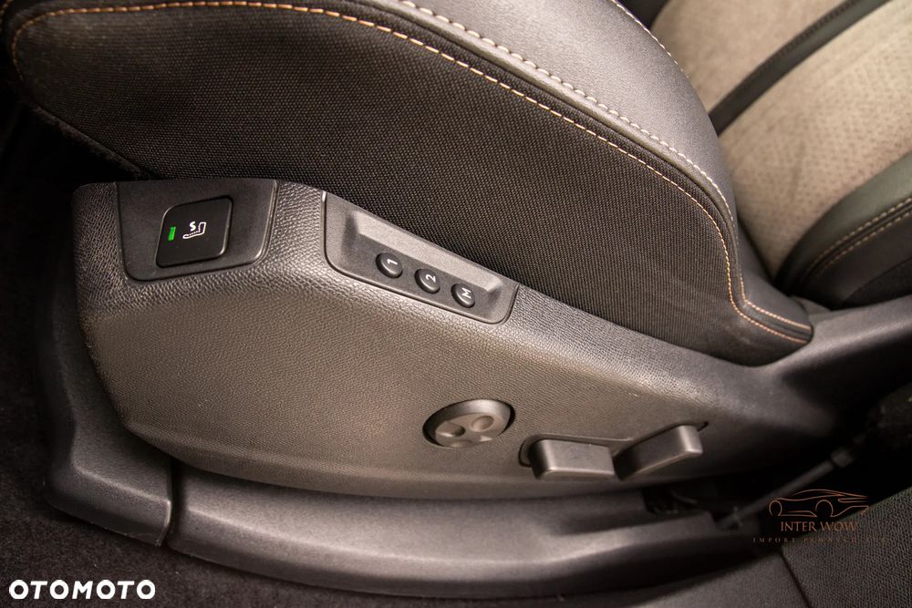 Peugeot 3008 225 e-EAT8 GT Pack - 17