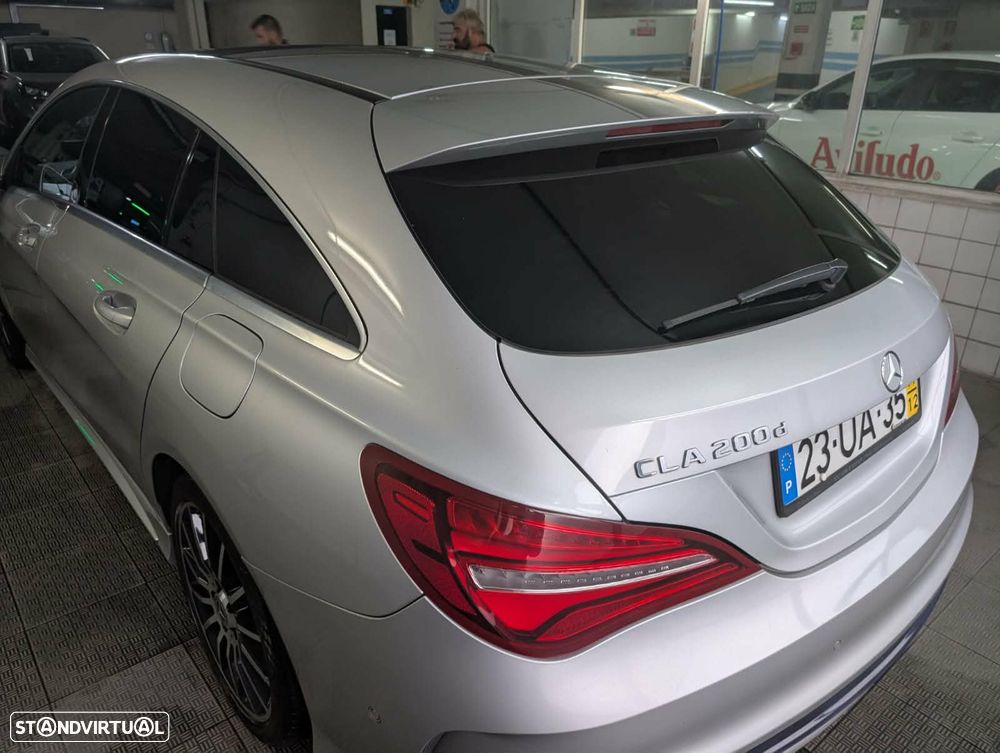 Mercedes-Benz CLA 200 d Shooting Brake AMG Line Aut. - 3