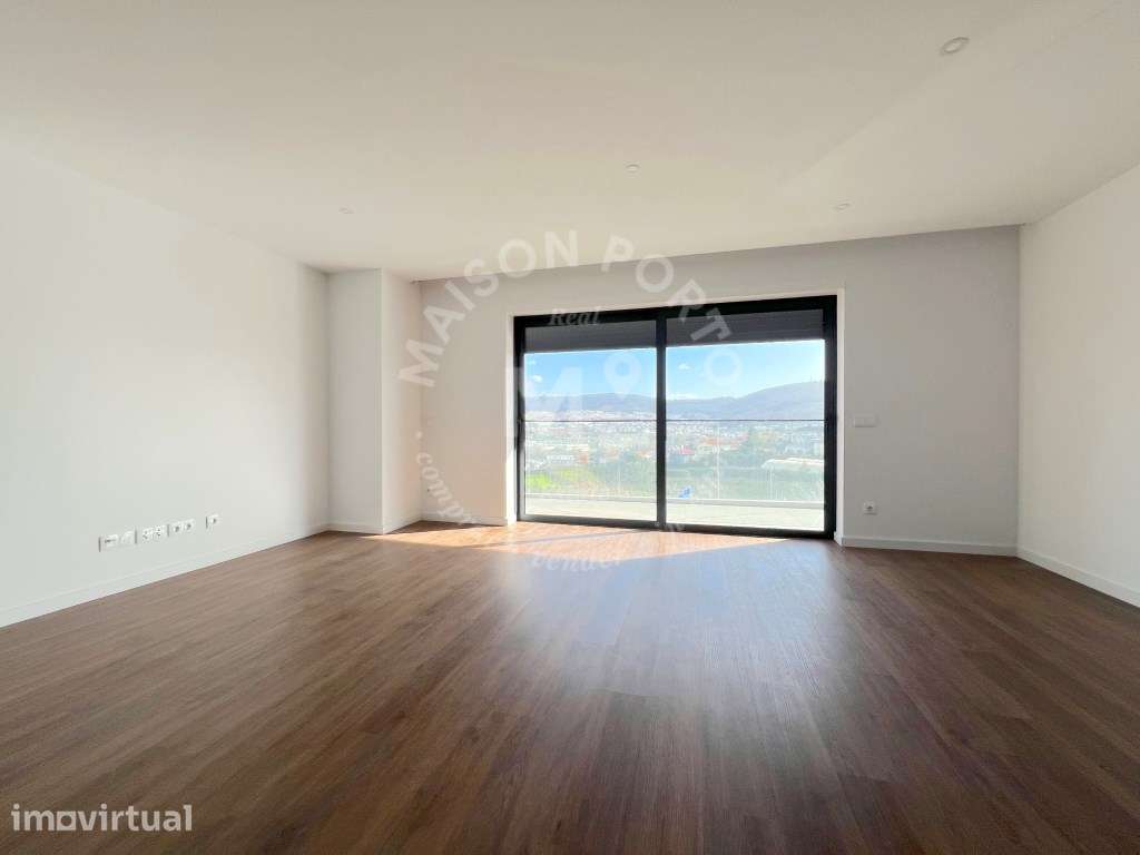 Apartamento T2 com Varanda, Suite e Lugar de Estacionamento em Água... - Grande imagem: 4/30