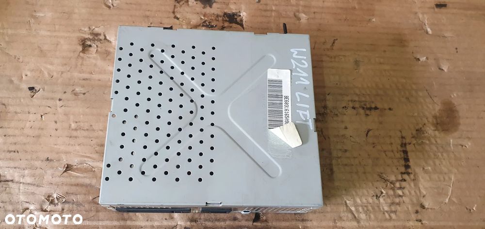 Moduł tuner wzmacniacz radia Mercedes E-Klasa W211 A2118706689 - 1