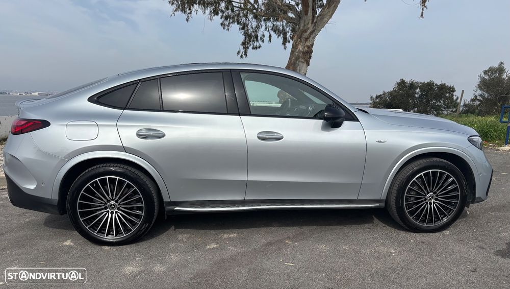 Mercedes-Benz GLC 300 de Coupe 4Matic - 4