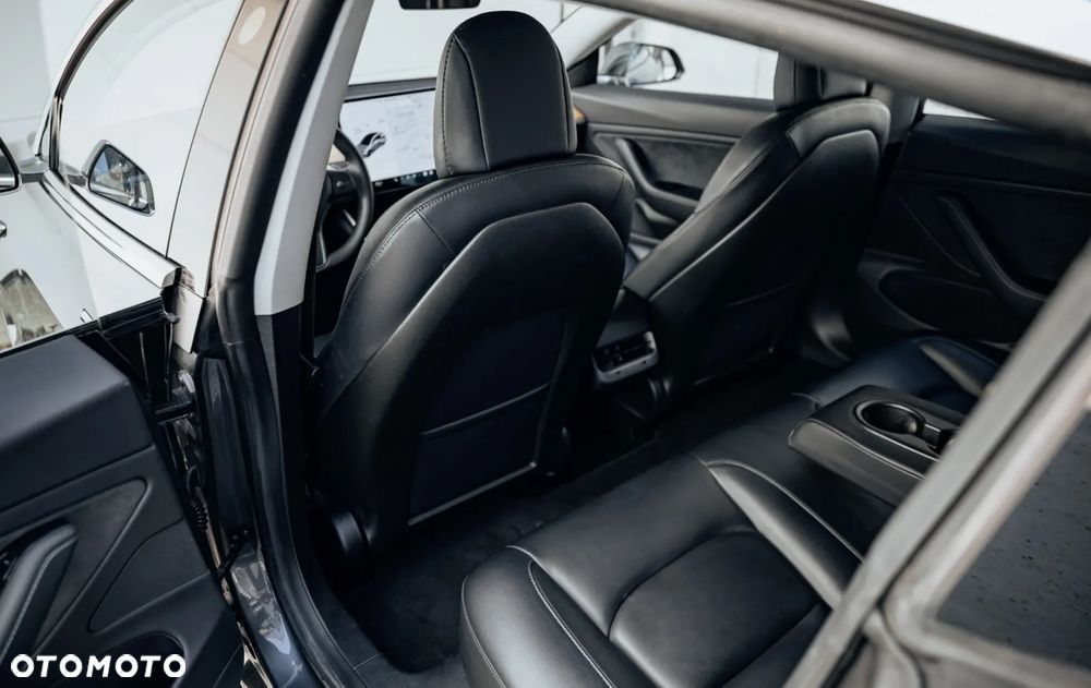 Tesla Model 3 Standard Reichweite Plus Hinterradantrieb - 8