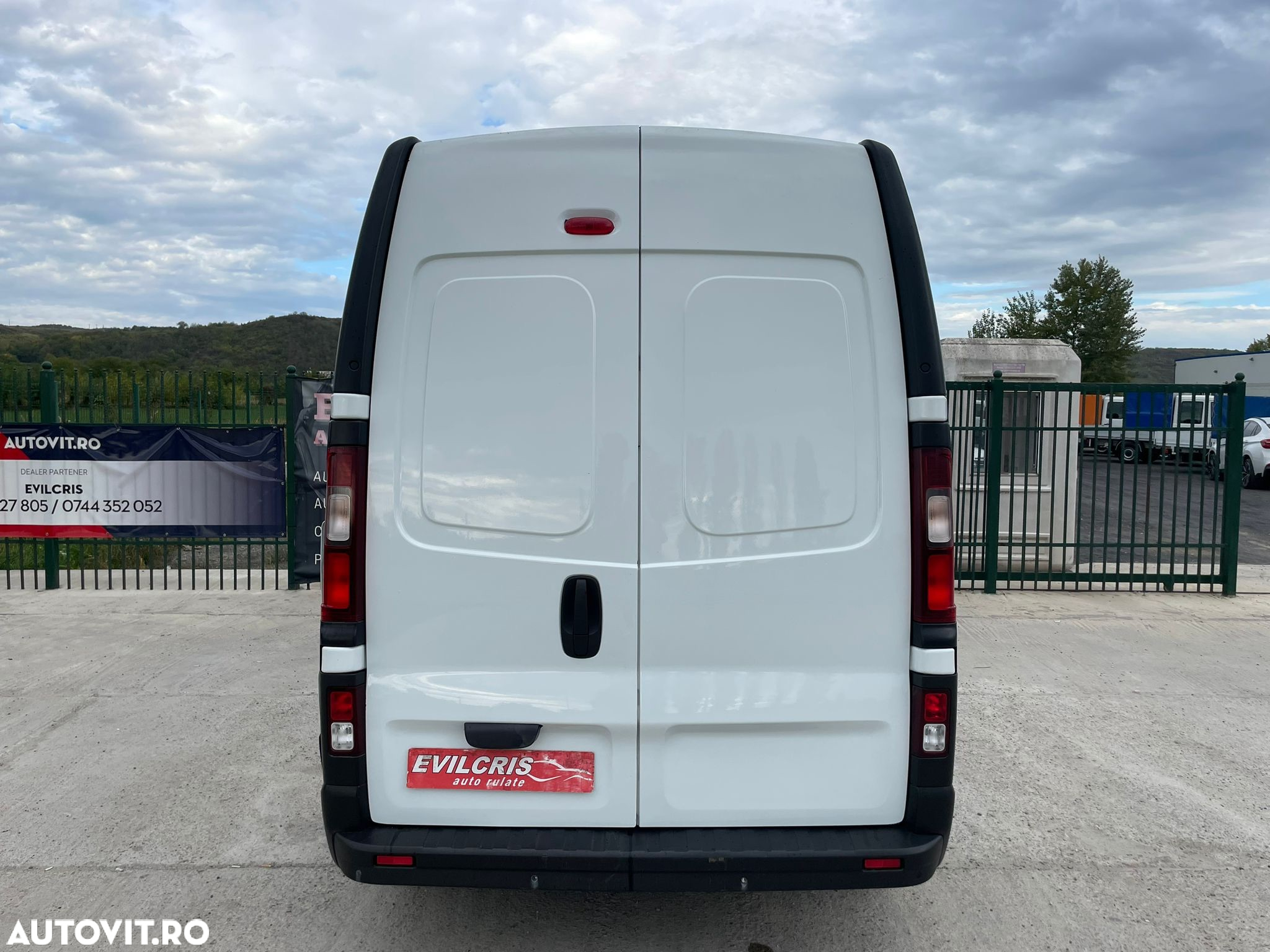 Renault Trafic L2H2 SUPRAINALTAT - 13