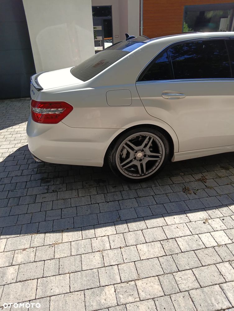 Mercedes-Benz Klasa E 63 AMG AMG Speedshift MCT - 3