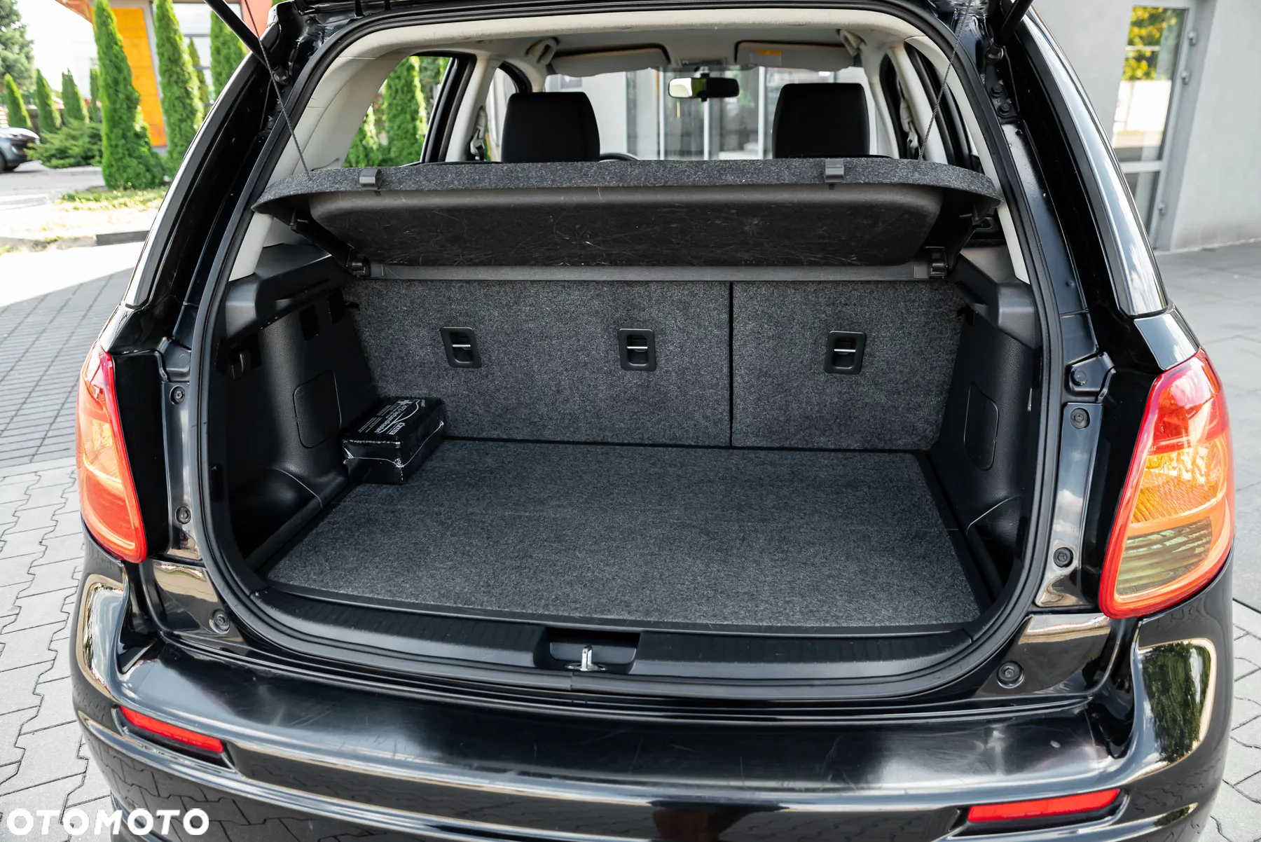 Suzuki SX4 1.6 Premium - 22