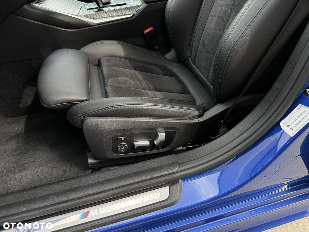 BMW Seria 3 320d xDrive M Sport sport - 32
