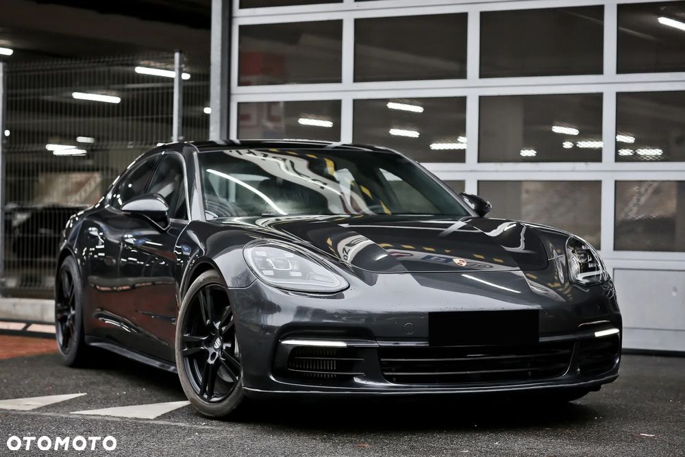 Porsche Panamera 4S - 1
