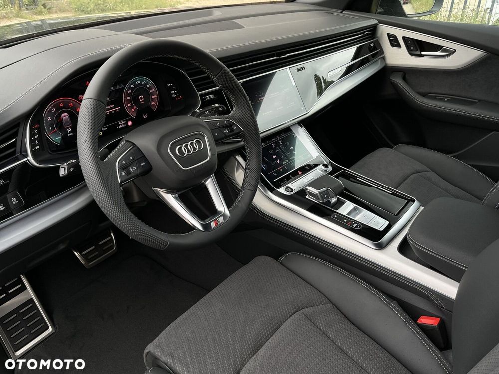 Audi Q8 - 28