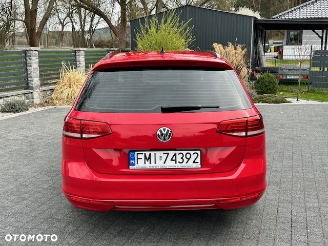 Volkswagen Passat Variant 1.6 TDI SCR DSG Business - 5