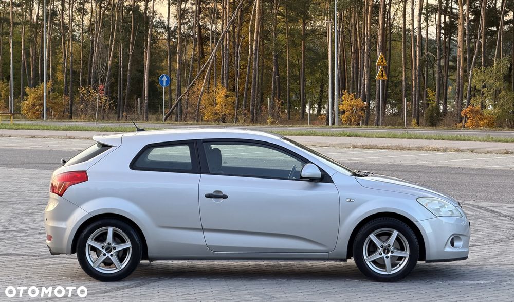Kia Ceed - 3