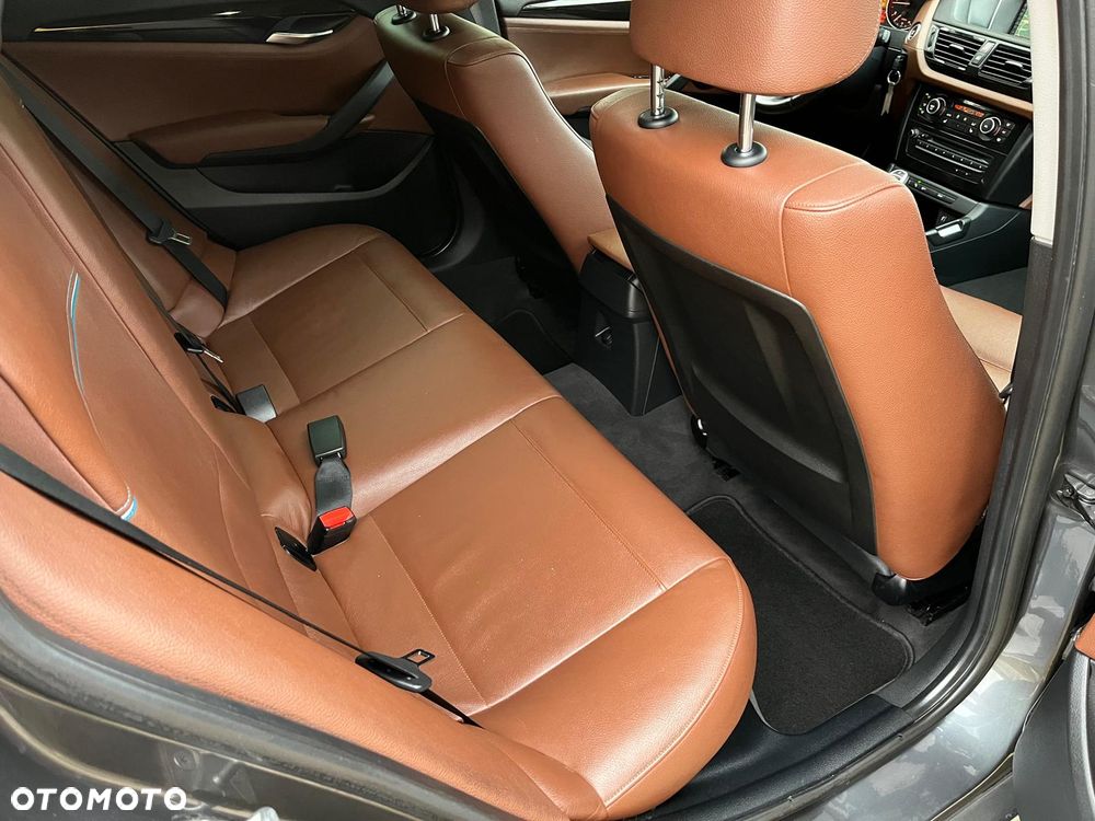 BMW X1 - 16