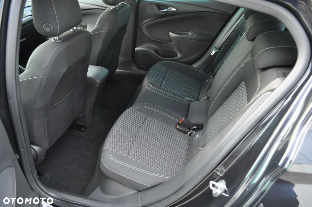 Opel Astra 1.4 Turbo Start/Stop Dynamic - 19