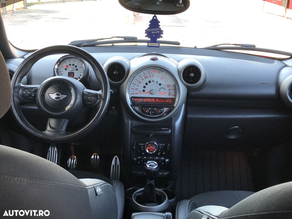 Mini Countryman Cooper SD ALL4 - 11