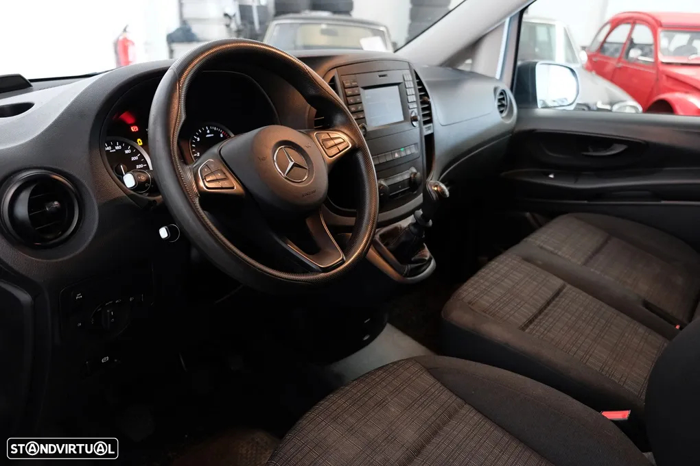 Mercedes-Benz Vito 114 CDI 6 lugares + carga Extra-longa - 11