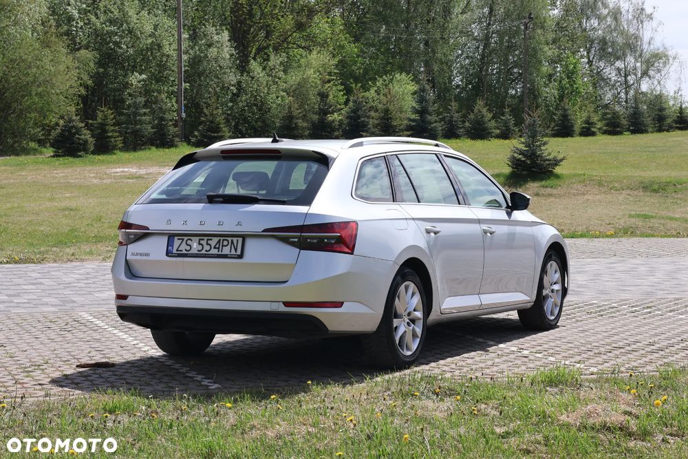 Skoda Superb 2.0 TDI SCR Ambition - 2