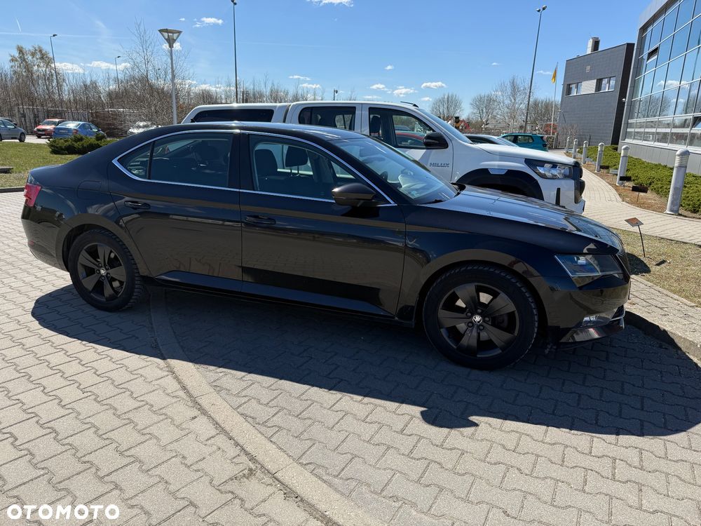 Skoda Superb 2.0 TDI Ambition - 2