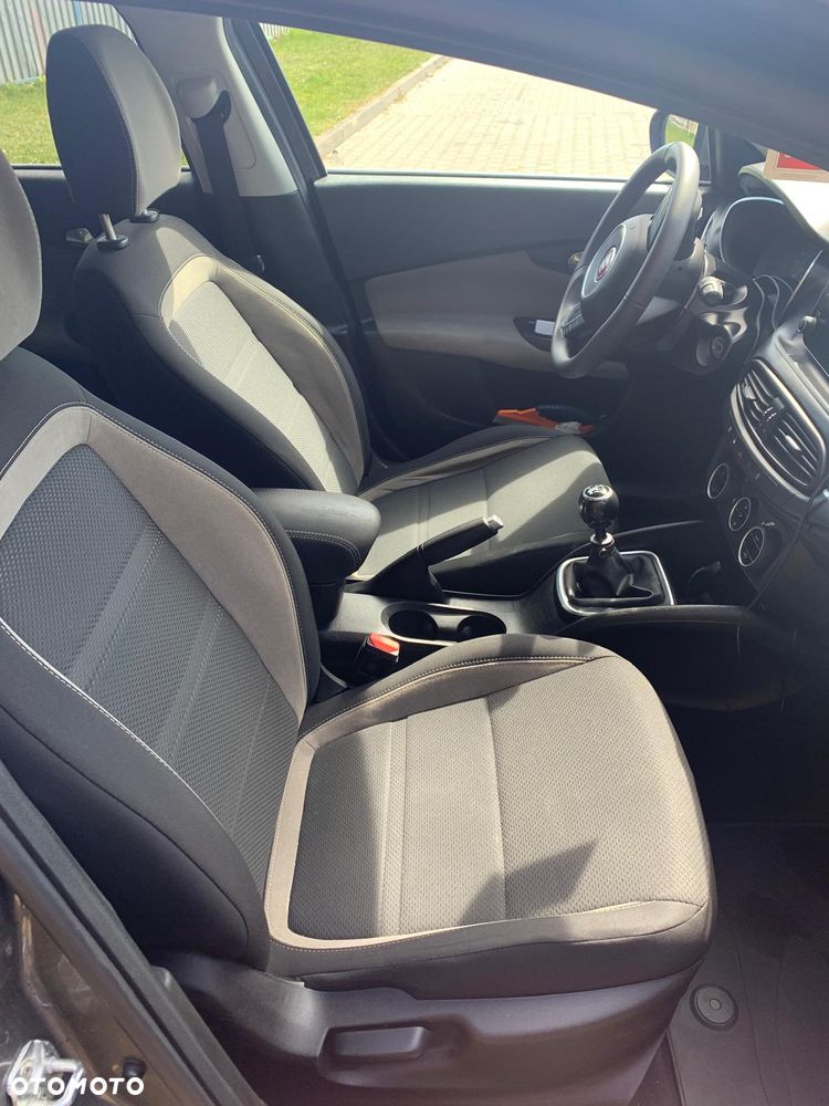 Fiat Tipo 1.4 T-Jet 16v Lounge - 9