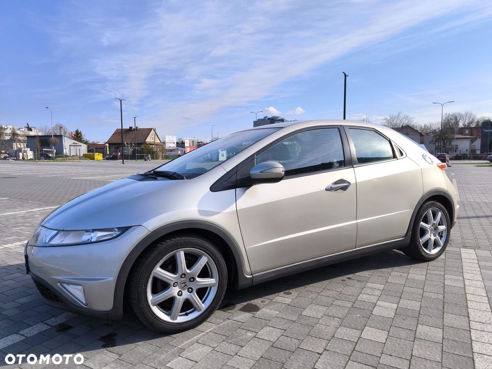 Honda Civic 1.8 Executive - 27