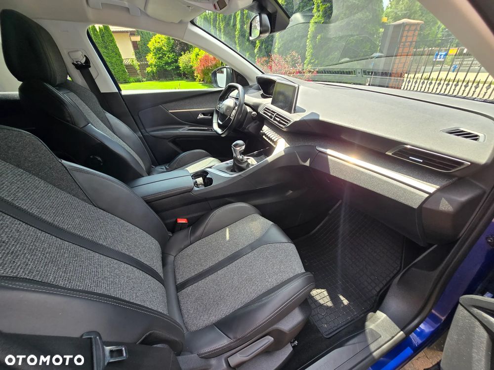 Peugeot 3008 1.5 BlueHDi Allure S&S - 5