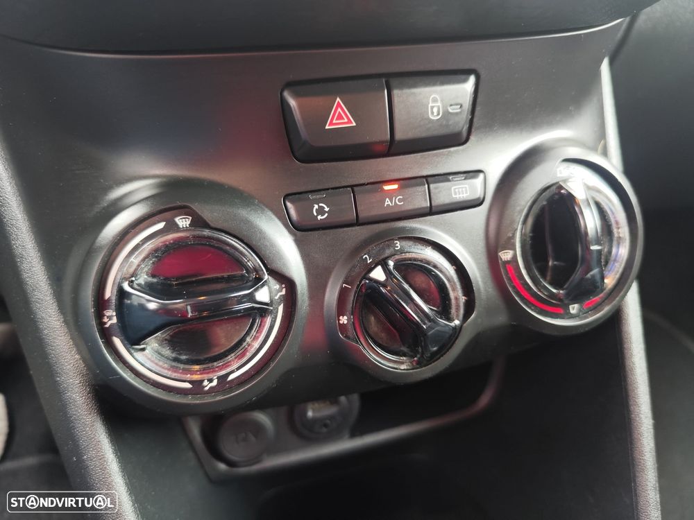 Peugeot 2008 1.2 PureTech Style - 25