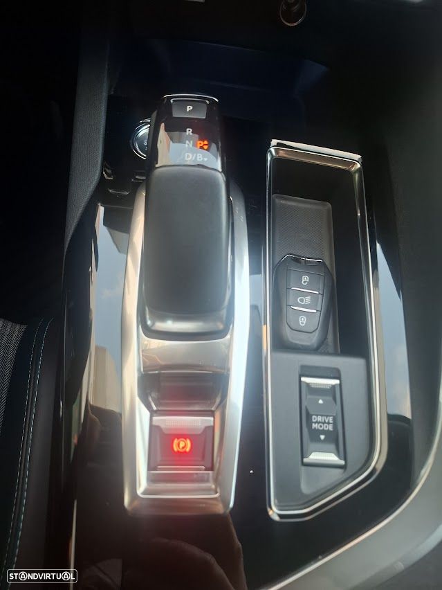 Peugeot 3008 1.6 Hybrid Allure e-EAT8 - 19